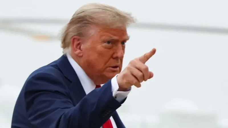 ஆட்டம் காணும் அதிபரின் செல்வாக்கு.. டிரம்ப் மீது மக்கள் அதிருப்தி.. கருத்துக் கணிப்பில் அதிர்ச்சி..!