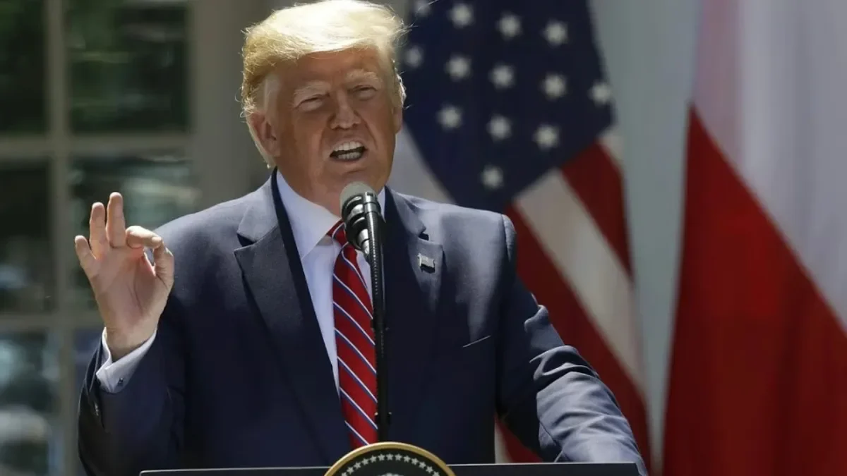 Breaking: 3ஆம் உலக நாடுகளில் இருந்து வருபவர்களுக்கு நிரந்தர தடை.. அமெரிக்க அதிபர் டிரம்ப் எடுத்த அதிரடி முடிவு..!!