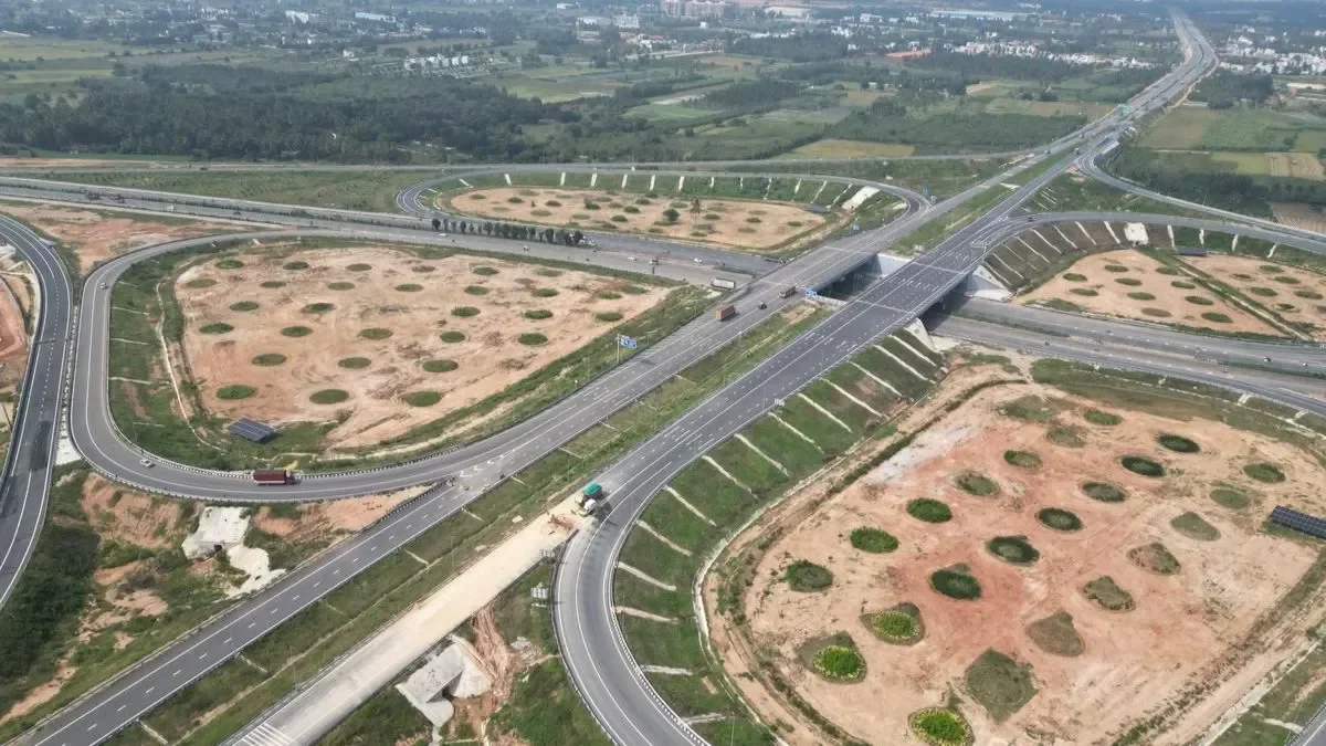 சென்னை-பெங்களூரு எக்ஸ்பிரஸ்வே : தமிழ்நாட்டில் மட்டும் இன்னும் பணிகள் முடியாமல் இருப்பது ஏன்?