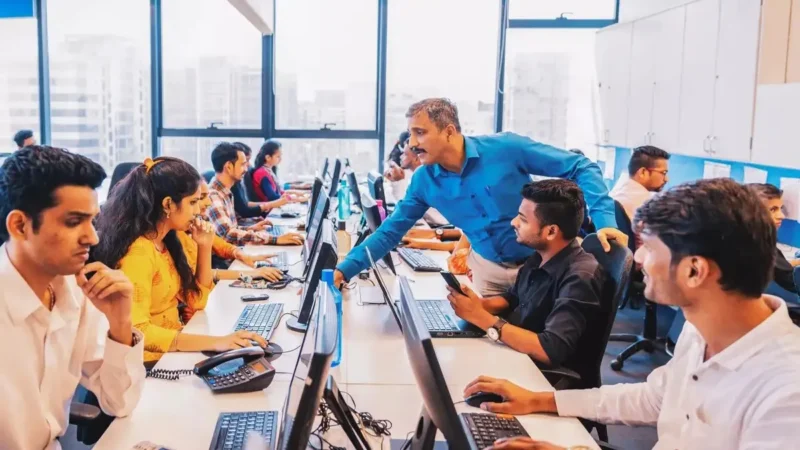 Breaking: ஐடி ஊழியர்களுக்கு சர்ப்பிரைஸ் கொடுத்த மத்திய அரசு!! தொழிலாளர் சட்டத்தில் கவனிக்க வேண்டிய விஷயம்!!