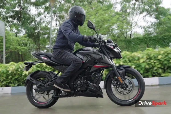 bajaj-pulsar-n160-side-running-shot-cover-1767161622-1767165820